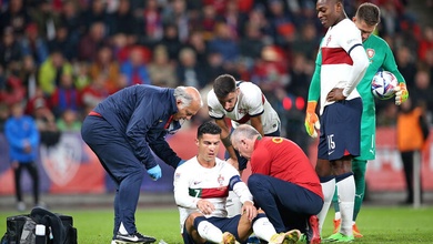 Cận cảnh Ronaldo đổ máu mũi trong trận Bồ Đào Nha gặp Séc