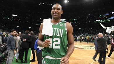 Đang bay cao trên BXH NBA, Boston Celtics gia hạn với bigman kỳ cựu Al Horford