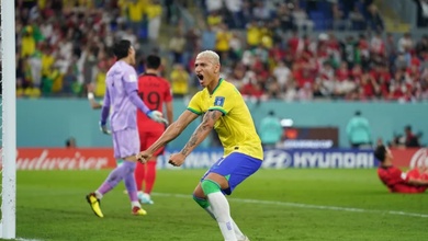 Brazil vùi dập Hàn Quốc để xác lập kỷ lục ghi bàn tại World Cup