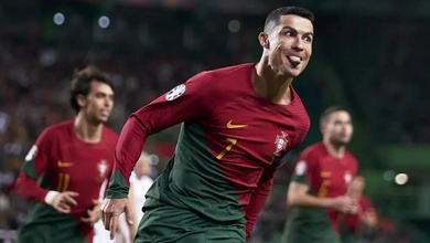Ronaldo lập 2 kỷ lục khi Bồ Đào Nha thắng đậm ở Vòng loại Euro 2024