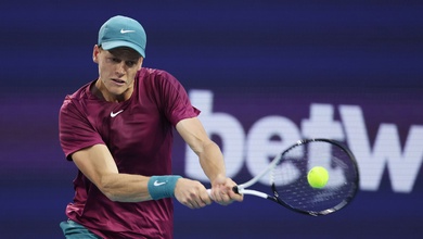 Tennis bán kết Miami Open 2023: Sinner gây sốc ngược dòng trước Alcaraz
