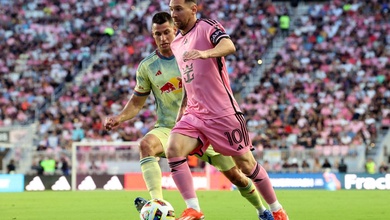 Messi “làm điều mình muốn” ở MLS: Đối thủ quá sợ hãi hoặc quá áp đảo?