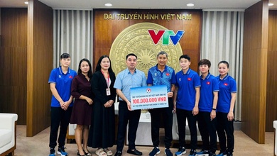 Nghĩa cử đẹp của đội tuyển nữ Việt Nam trước chuyến tập huấn ở Trung Quốc