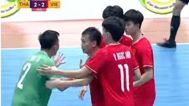 Công Viên tỏa sáng, futsal Việt Nam thắng sốc trước Thái Lan