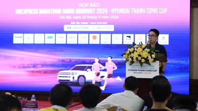 10.000 VĐV tham gia giải chạy đêm VnExpress Marathon Ha Noi Midnight 2024  