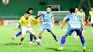 Nhờ hậu vệ biết ghi bàn, CLB Đà Nẵng thắng trận đầu ở V.League