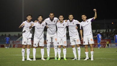 Quả bóng Vàng Tiến Linh góp công giúp Bình Dương trở lại đua vô địch V.League