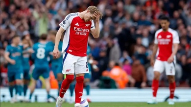 Bảng xếp hạng Ngoại hạng Anh mới nhất: Arsenal có nguy cơ bị Man City vượt qua