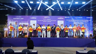Lễ hội Ho Chi Minh Night Run Eximbank 2025 bắt đầu