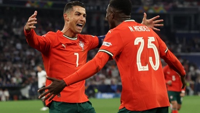 Ronaldo ghi bàn quyết định, Bồ Đào Nha ngược dòng vào chung kết Nations League