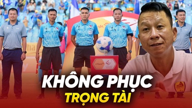 HLV Văn Sỹ Sơn không phục trọng tài, nhận định đội rớt hạng V.League