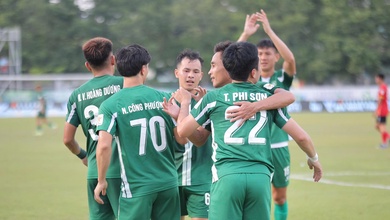 Công Phượng bỏ lỡ cơ hội khó tin, vẫn đá play-off thăng hạng V.League