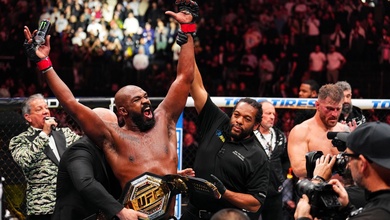 Jon Jones nói gì sau thông tin giải nghệ gây thất vọng