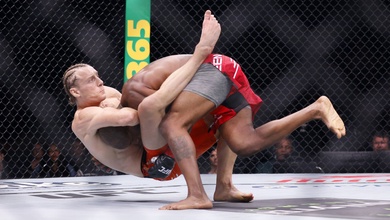 Paddy Pimblett nói rõ cách đánh bại Ilia Topuria: Chơi Boxing là dại