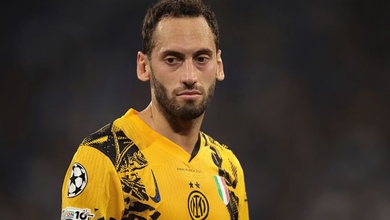 Calhanoglu và những cuộc chia tay sóng gió: Án phạt, thay số điện thoại và sự phản bội