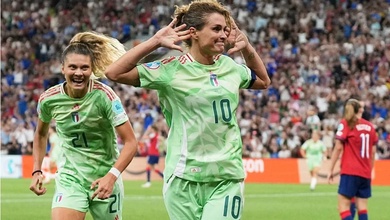 Kết quả bóng đá nữ châu Âu Euro 2025 hôm nay mới nhất: Italia vào bán kết