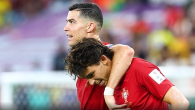 Cristiano Ronaldo đứng sau thương vụ khủng tới Al Nassr với mức lương khó tin