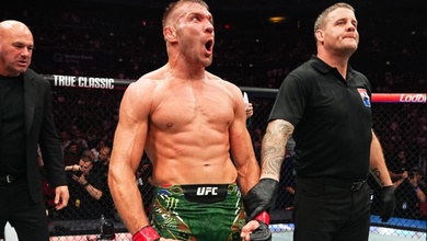Ca phẫu thuật biến Dricus du Plessis thành quái vật ở UFC như thế nào?