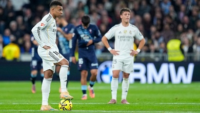 Real Madrid chỉ còn 9 cầu thủ và hứng chịu thất bại đáng xấu hổ trên sân nhà