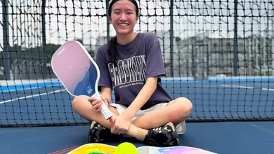 Doanh nhân 13 tuổi Singapore kiếm hơn 40 triệu/tháng nhờ bán vợt pickleball
