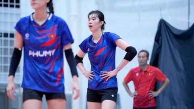 Đội tuyển bóng chuyền nữ Việt Nam tập buổi đầu tiên trên đất Thái Lan