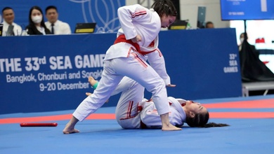 Chùm ảnh bộ đôi "Song Ngọc" giành huy chương đầu tiên cho Thể thao Việt Nam ở SEA Games 33