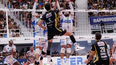 Renata vượt lên đứng thứ hai tại Superliga Brazil sau chiến thắng ấn tượng