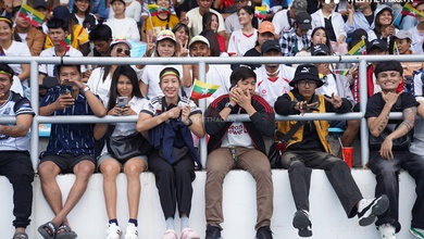 Khó tin cảnh CĐV Myanmar phủ kín sân Chonburi: Tuyển nữ Việt Nam đối mặt sức ép khổng lồ