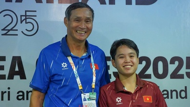 Ngân Thị Vạn Sự, bí quyết ghi bàn bằng đánh đầu dù chỉ cao 1,53m