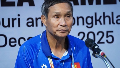 HLV Mai Đức Chung: "Chúng tôi chỉ có một cửa là phải thắng mới đoạt vé đi tiếp"