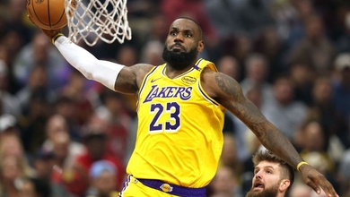 LeBron James nói gì sau khi đứt mạch 1.297 trận kỷ lục ghi điểm vô tiền khoáng hậu của NBA?