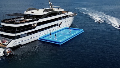 Pickleball trên biển: Trải nghiệm du thuyền hạng sang với sân đấu nổi giữa Địa Trung Hải