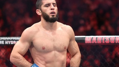 Islam Makhachev từ chối thi đấu tại UFC 324, muốn trở lại ở Nhà Trắng