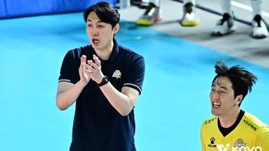 KB Insurance ngược dòng ấn tượng, HLV Ha Hyun-yong có chiến thắng đầu tay