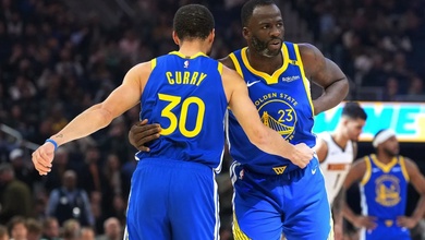 Stephen Curry và Gary Payton II "phát cuồng" với đồng đội Draymond Green?