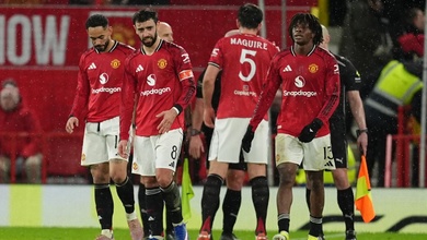 Khó khăn chồng chất cho MU sau khi bị Brighton loại ở FA Cup