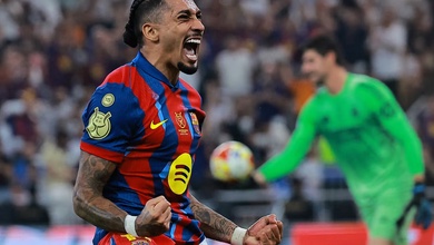 Người hùng Raphinha giúp Barcelona đánh bại Real Madrid và giành Siêu cúp