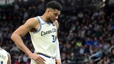 Giannis Antetokounmpo "bật" lại CĐV nhà: "Tôi không nghĩ điều này công bằng với đội"