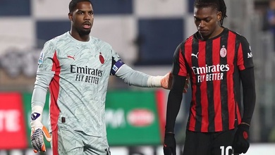 Vụ đá phạt đền tại AC Milan: Leao cầm bóng, nhưng Nkunku lại được lựa chọn