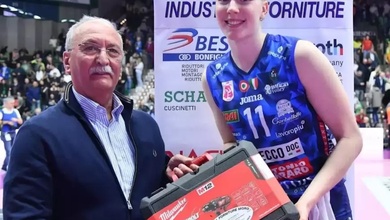Isabelle Haak gia hạn hợp đồng với Imoco Volley
