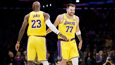 Cập nhật chấn thương Luka Doncic: Ghi 39 điểm nhưng không cứu được Los Angeles Lakers