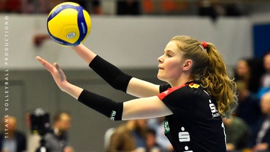 Phụ công tài năng Đức gia nhập Eczacıbaşı Dynavit