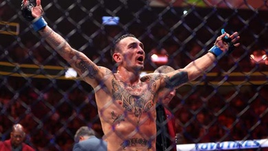 Max Holloway tiết lộ "ý tưởng điên rồ" cho trận tranh đai BMF ở UFC 326
