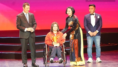 Chủ nhân Cúp Chiến thắng 2025: Thông điệp sống kỳ diệu của VĐV bơi khuyết tật Vi Thị Hằng