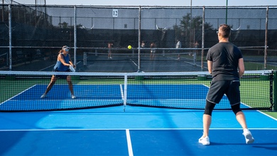 Giá thuê sân có đang “bóp nghẹt” Pickleball? Khi rào cản chi phí đe dọa sức sống của môn thể thao đại chúng
