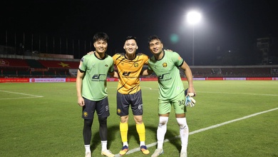 Độc lạ V.League: Thủ môn Thanh Hóa được đăng ký đá tiền đạo