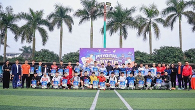 Lần đầu tiên sinh viên Việt Nam thi đấu bóng đá theo mô hình thể thao số (Phygital Football)