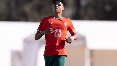 Con trai của Cristiano Ronaldo gây sốt với kỹ năng siêu hạng