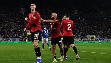 Bảng xếp hạng Ngoại hạng Anh mới nhất sau khi MU đánh bại Everton