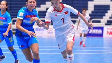 Futsal nữ Việt Nam rộng cửa vào bán kết sau chiến thắng trước Philippines